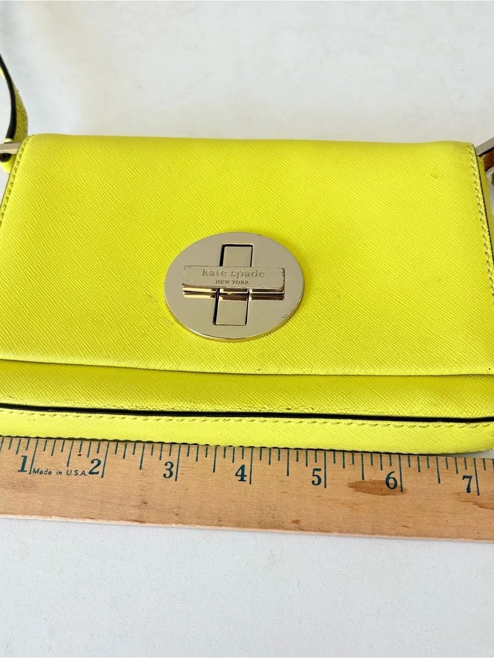 Kate Spade Sally Yellow Cow Leather Turnlock Cossbody Bag Purse 7.5”x5”